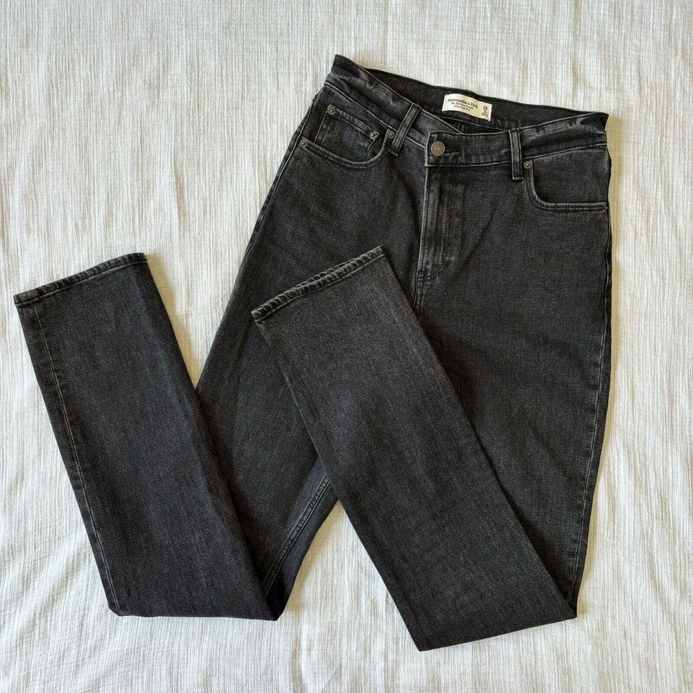 Abercrombie &‎ Fitch The 90s Slim Straight Ultra High Rise Black Jeans 26/2 Long